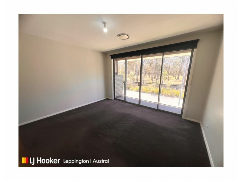 37 Granthan Crescent, Denham Court NSW 2565