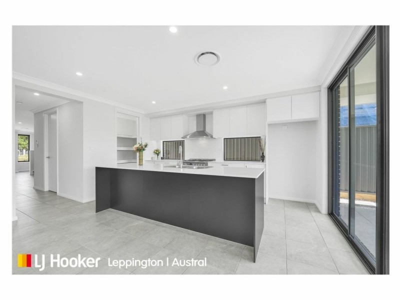 18 Harrismith Crescent, Austral NSW 2179