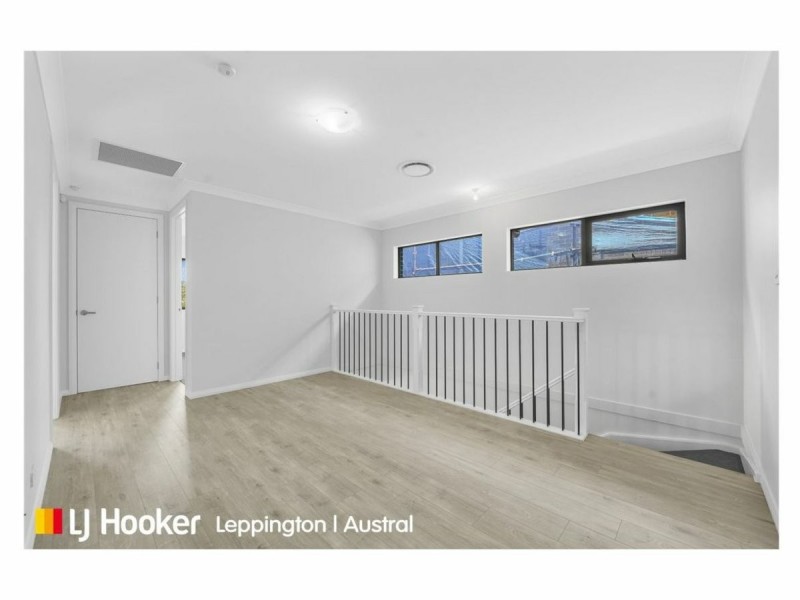 18 Harrismith Crescent, Austral NSW 2179