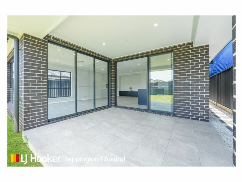 18 Harrismith Crescent, Austral NSW 2179