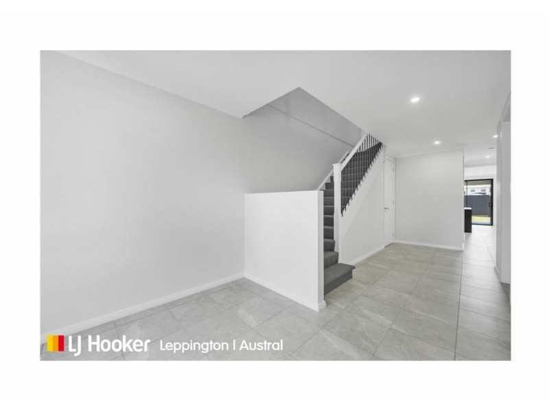 18 Harrismith Crescent, Austral NSW 2179