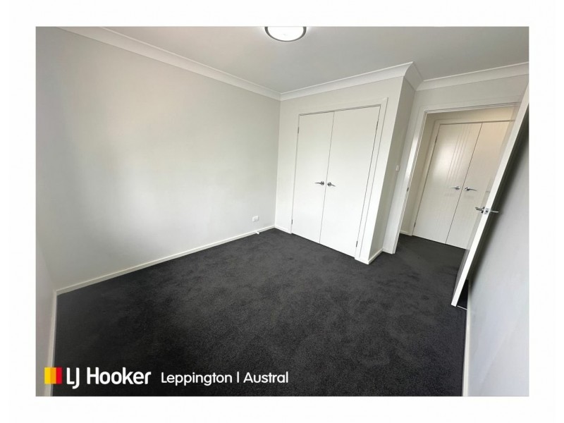 16 Fanflower Avenue, Denham Court NSW 2565