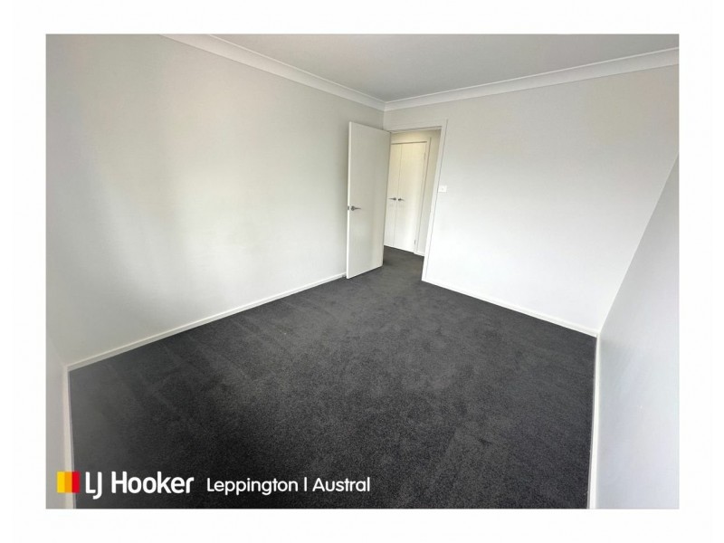 16 Fanflower Avenue, Denham Court NSW 2565