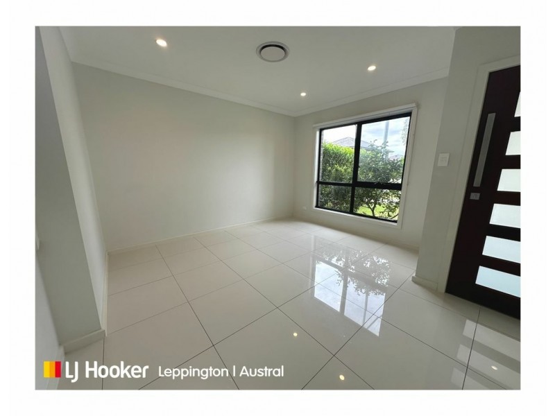 16 Fanflower Avenue, Denham Court NSW 2565