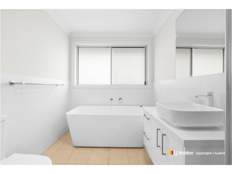 82 Lacerta Road, Austral NSW 2179