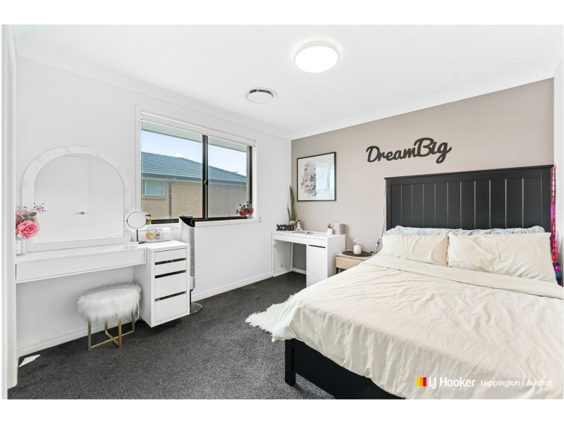 5 Storksbill Avenue, Denham Court NSW 2565