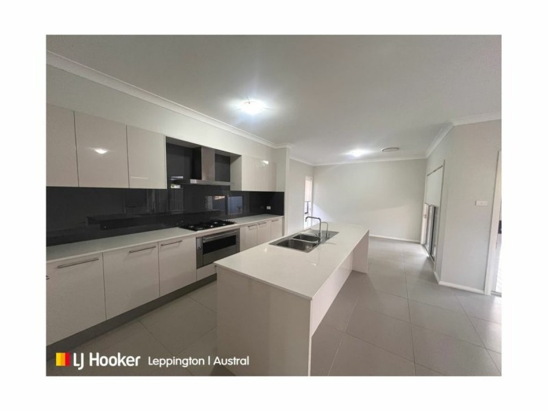 18 Winter Street, Denham Court NSW 2565