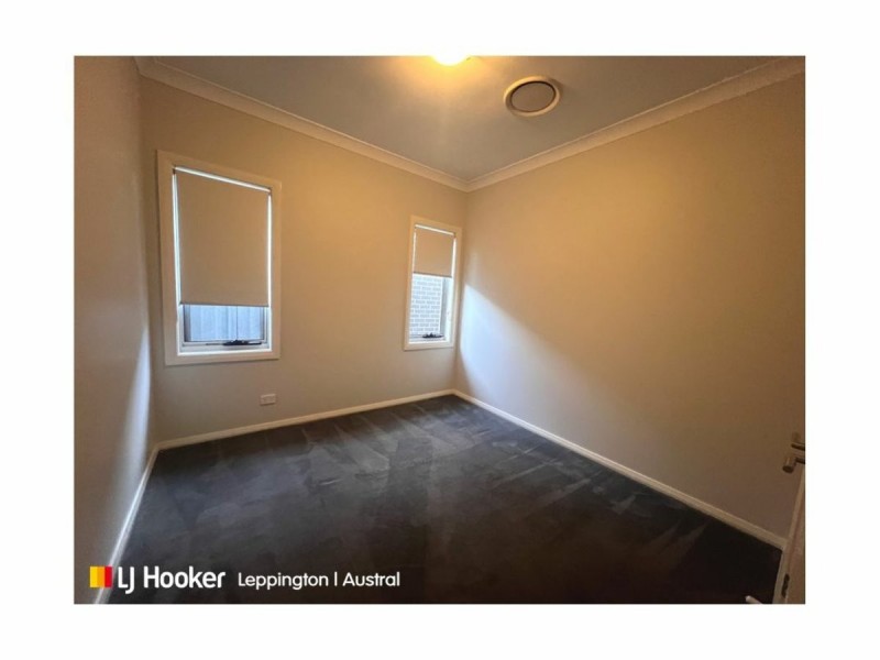 18 Winter Street, Denham Court NSW 2565