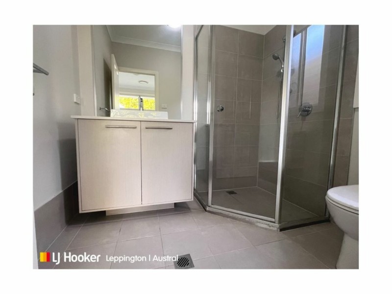 18 Winter Street, Denham Court NSW 2565