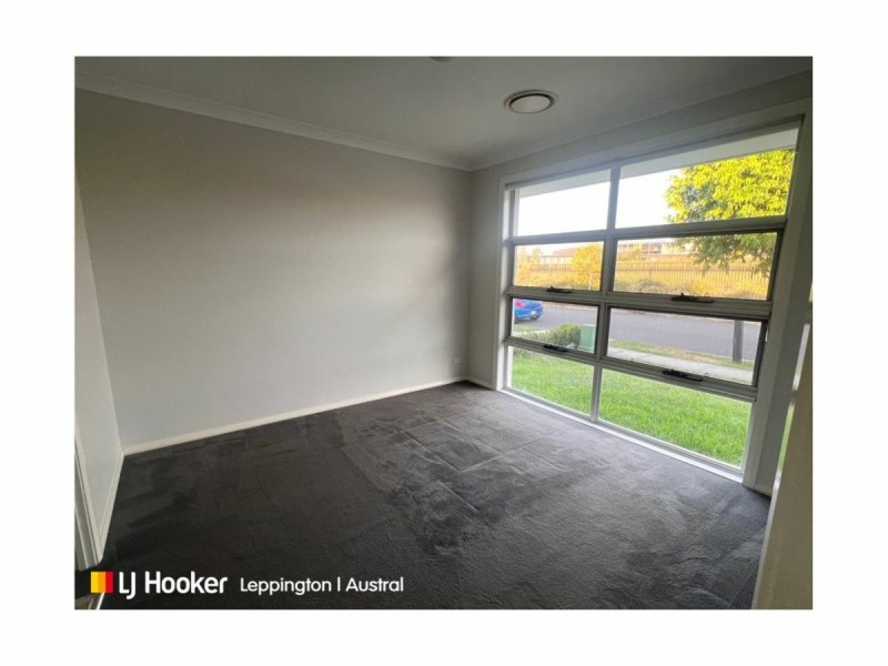 18 Winter Street, Denham Court NSW 2565