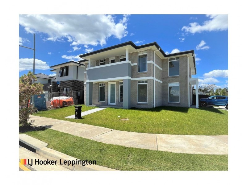 9 Jigsaw Street, Leppington NSW 2179