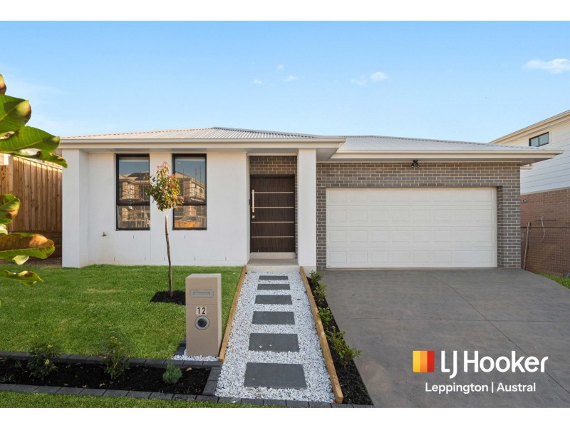 12 Crisp Street, Menangle Park NSW 2563