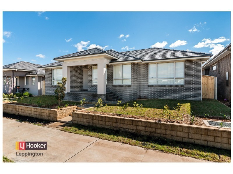 39 Ducros Street, Oran Park NSW 2570