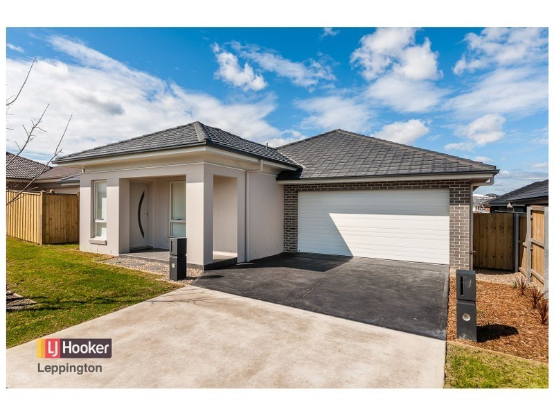 39 Ducros Street, Oran Park NSW 2570