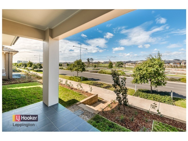 39 Ducros Street, Oran Park NSW 2570