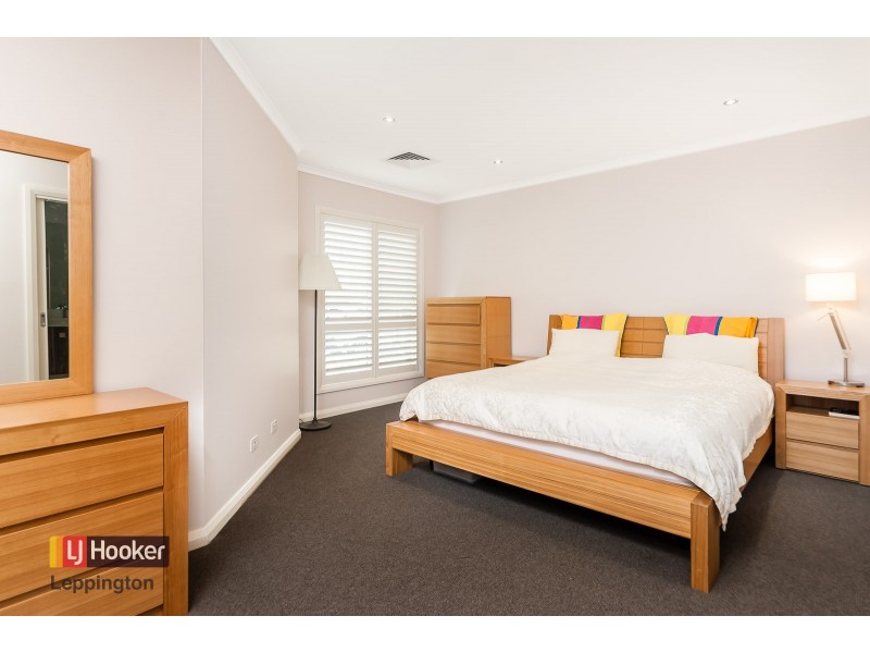 66 Bourne Ridge, Oran Park NSW 2570