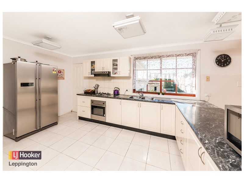 7 Angus Place, St Andrews NSW 2566