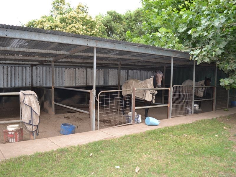 Menangle Park NSW 2563