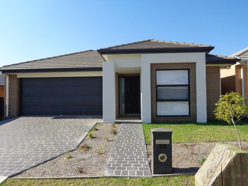 13 Warburn Street, Gregory Hills NSW 2557