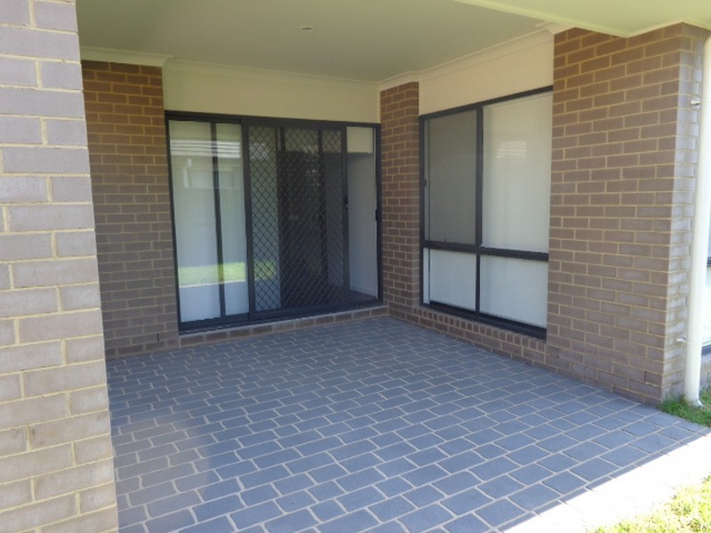 13 Warburn Street, Gregory Hills NSW 2557