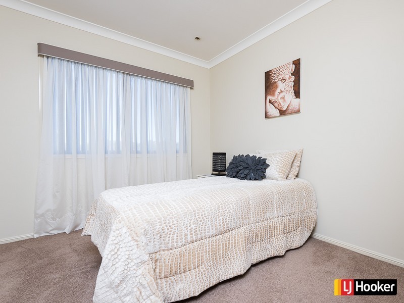 9 Curac Place, Casula NSW 2170