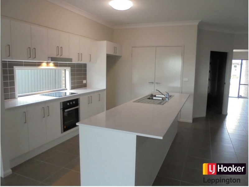 25 Willmington Loop, Oran Park NSW 2570