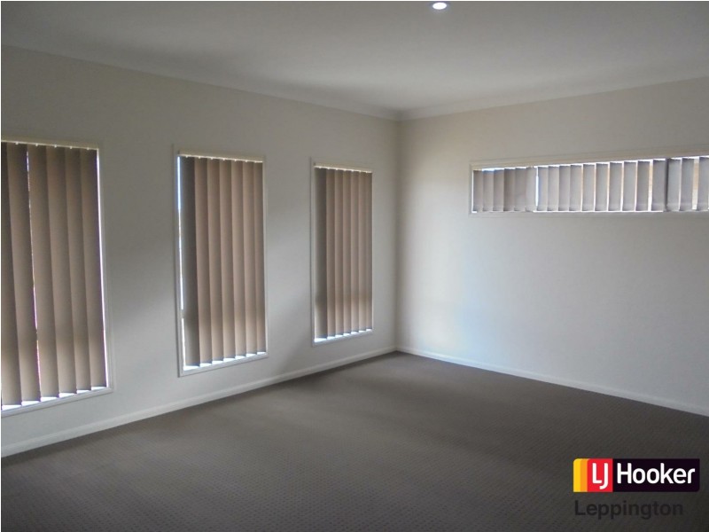 25 Willmington Loop, Oran Park NSW 2570