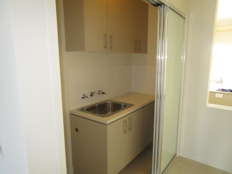 164 Liz Kernohan Drive, Elderslie NSW 2570