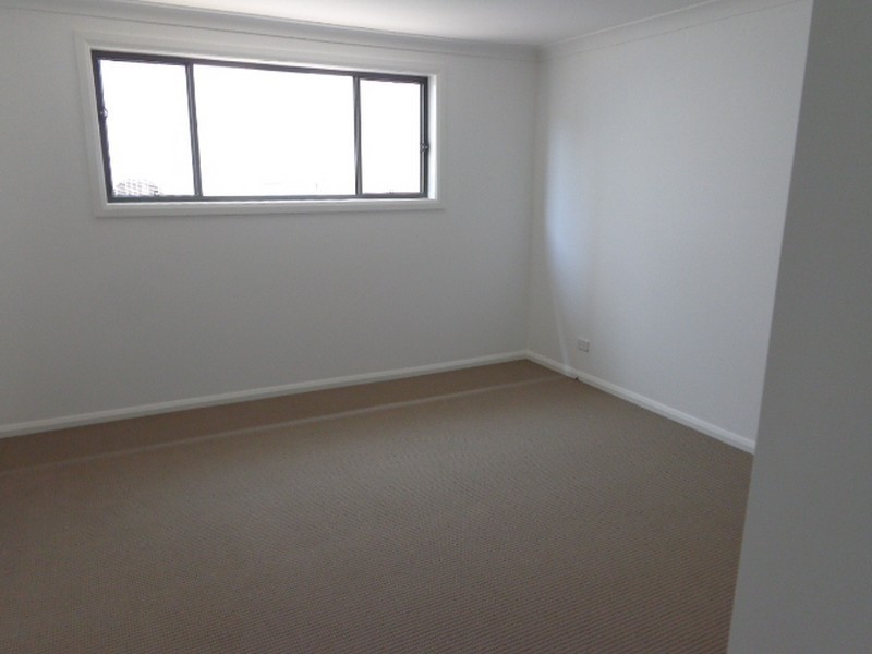 45 Fogarty Street, Gregory Hills NSW 2557