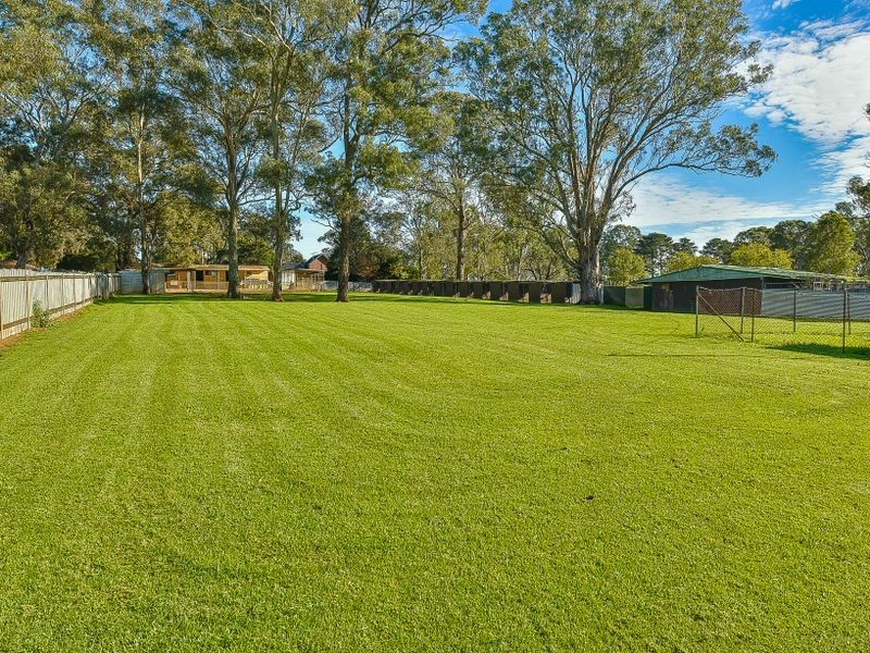 90 Dairy Road, The Oaks NSW 2570