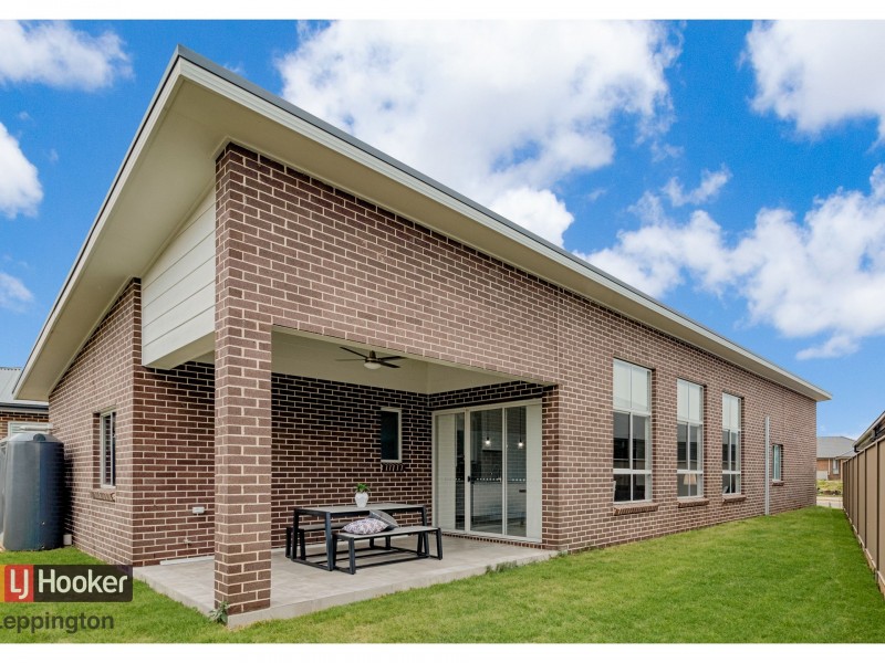 3 Silky Road, Spring Farm NSW 2570