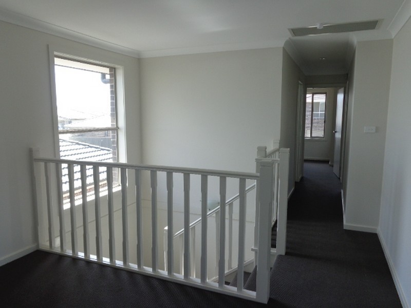 42 Spitzer Street, Gregory Hills NSW 2557