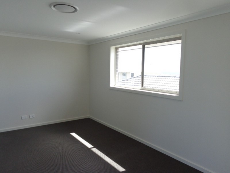 42 Spitzer Street, Gregory Hills NSW 2557