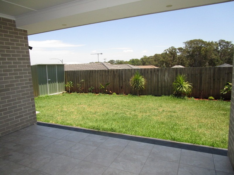 33 Faverolle Drive, Spring Farm NSW 2570
