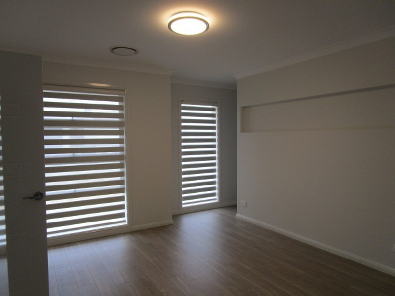 9 Penstock Street, Denham Court NSW 2565