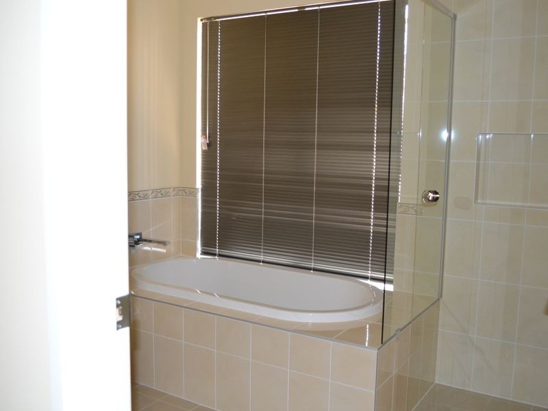16 Larkham Street, Oran Park NSW 2570