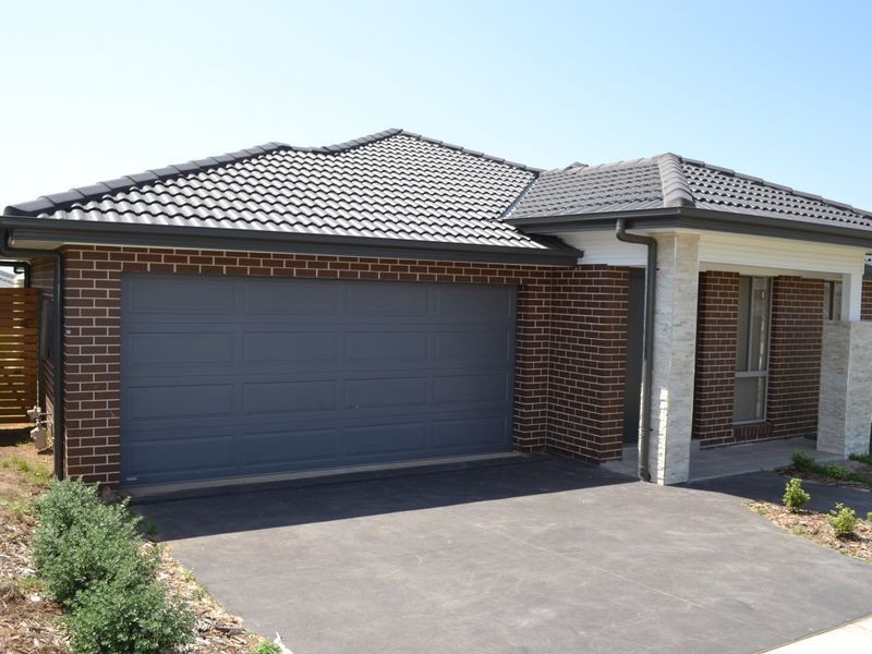 12 Ekins Street, Oran Park NSW 2570