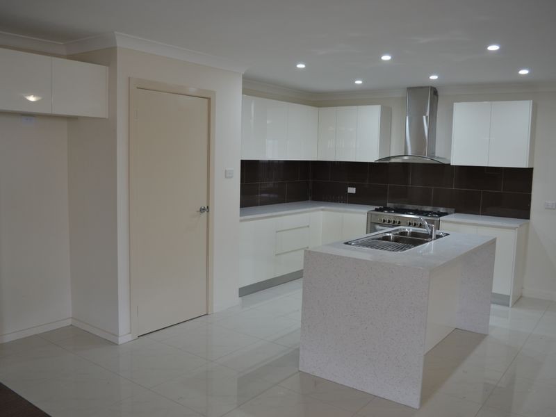 12 Ekins Street, Oran Park NSW 2570