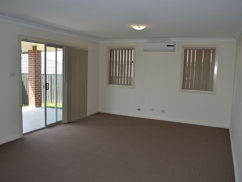 12 Ekins Street, Oran Park NSW 2570