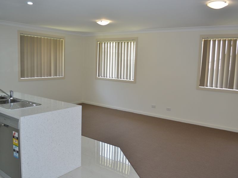12 Ekins Street, Oran Park NSW 2570