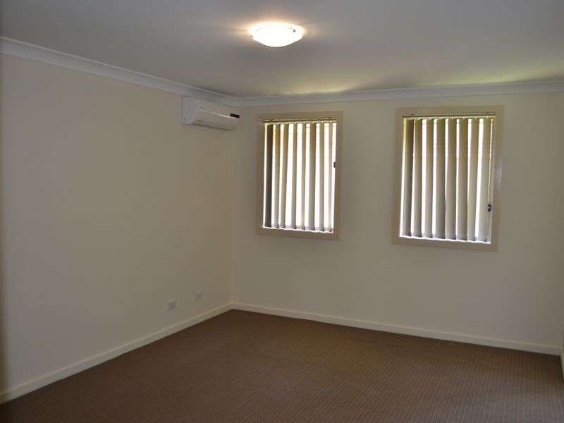 12 Ekins Street, Oran Park NSW 2570