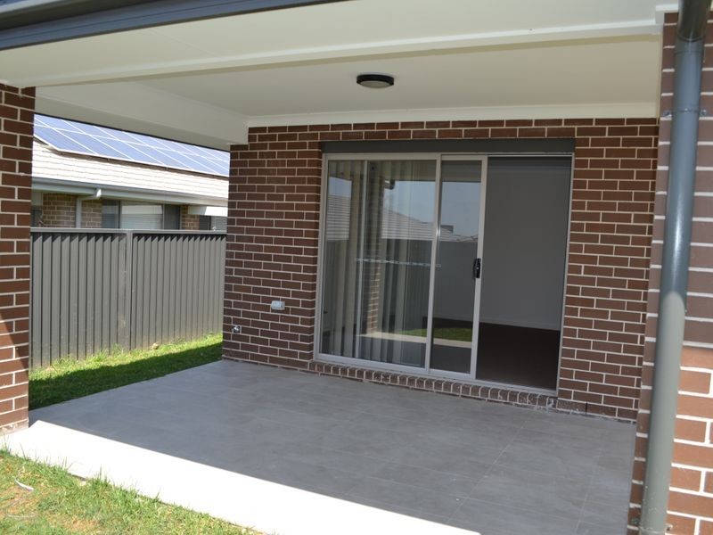 12 Ekins Street, Oran Park NSW 2570