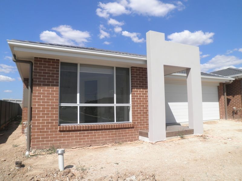 29 Atlee Street, Oran Park NSW 2570