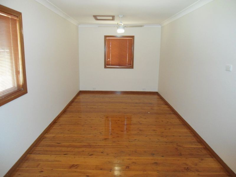 170 Fourth Avenue, Austral NSW 2179