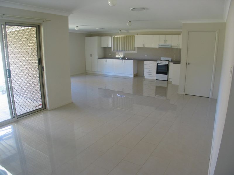 50 Rossmore Avenue East, Rossmore NSW 2557