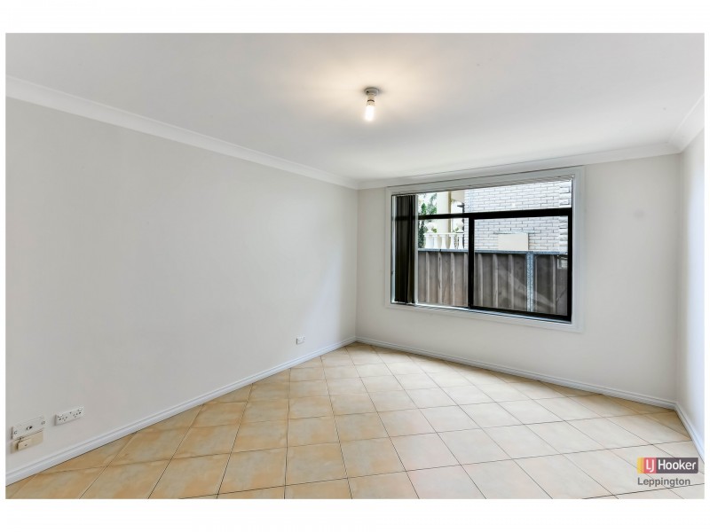 13 Charles Street, Smithfield NSW 2164