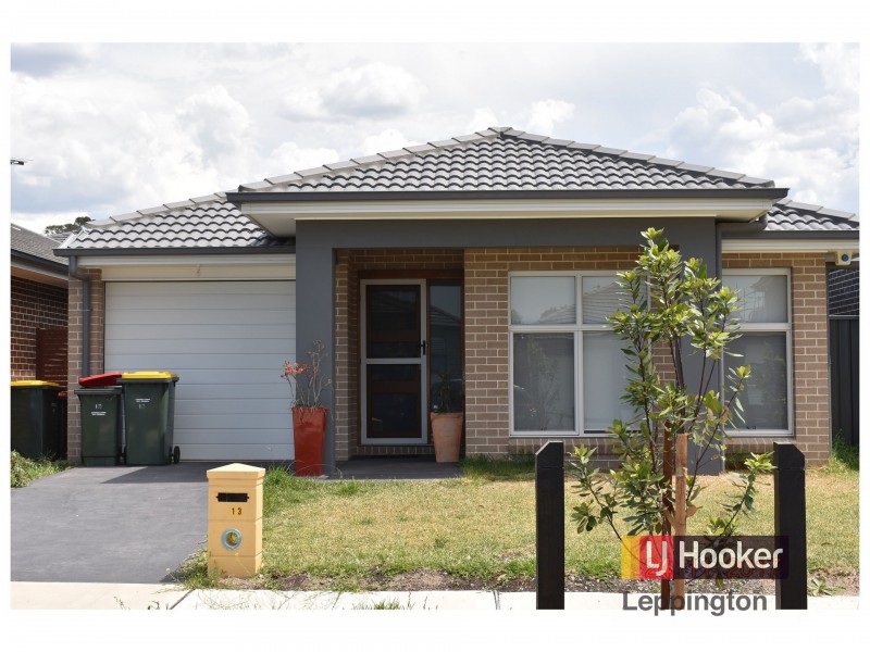 13 Grantham Crescent, Leppington NSW 2179