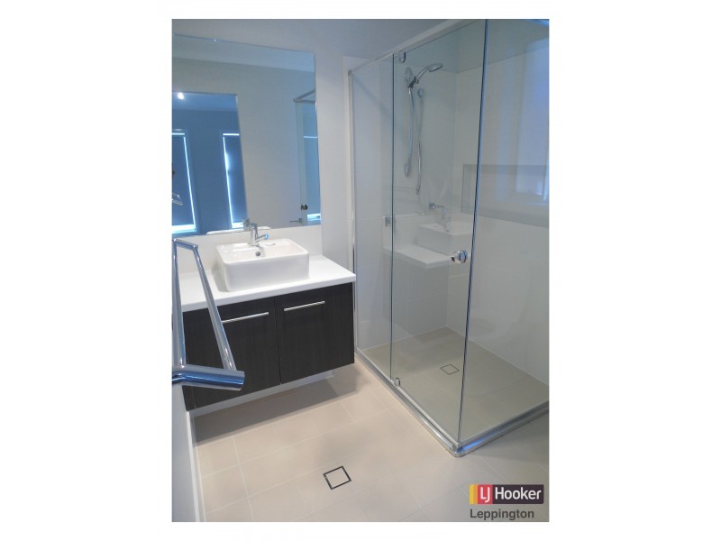 13 Grantham Crescent, Leppington NSW 2179