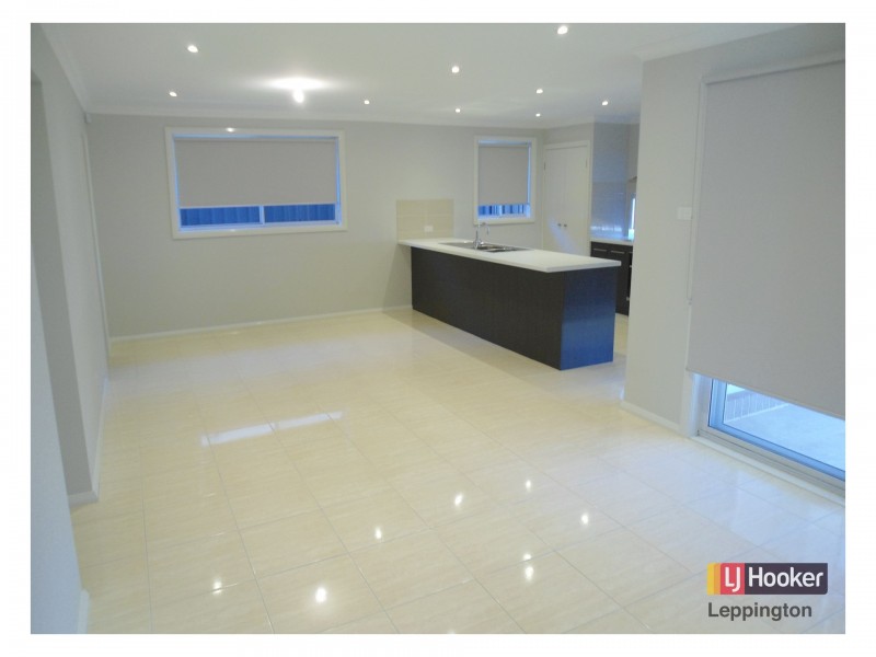 13 Grantham Crescent, Leppington NSW 2179