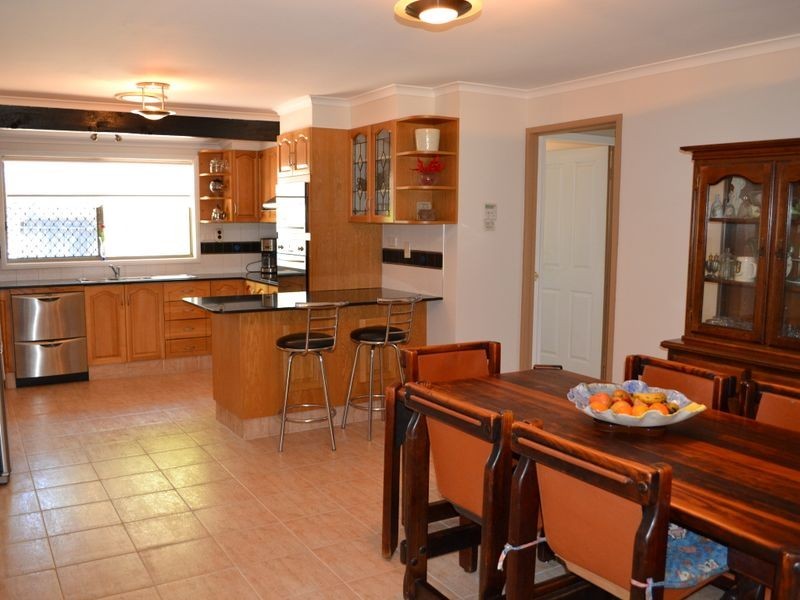 5 North Avenue, Rossmore NSW 2557